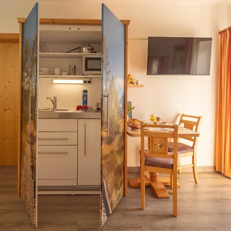 Alpenhof Apart-hotel 3*