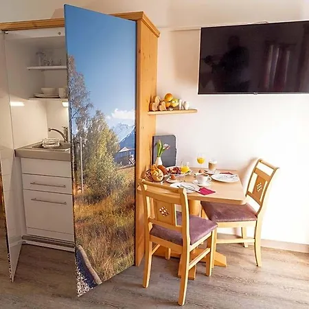 Ξενοδοχείο με διαμερίσματα Alpenhof 3*